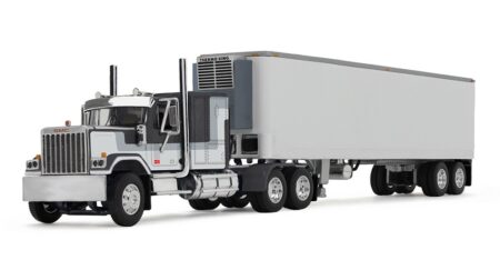 60-1923 Black/White/Silver GMC General w/Reefer
