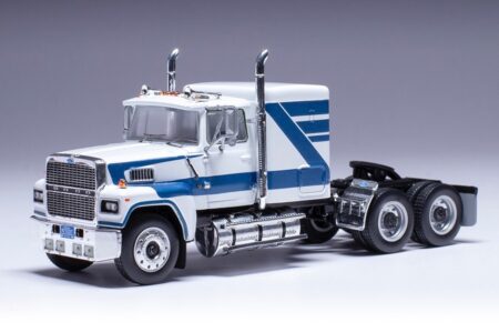 64TR011A White/Blue 1978 FORD LTL-9000